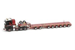 Mammoet MB Arocs 8x4 + MCO-PX 6 axle with 2 axle multidolly