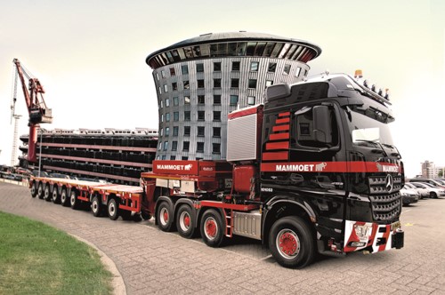 Mammoet MB Aros 8x4 + MCO-PX 6 axle with 2 axle Multidolly