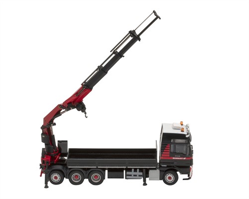 Mammoet MAN TGX with load crane-2