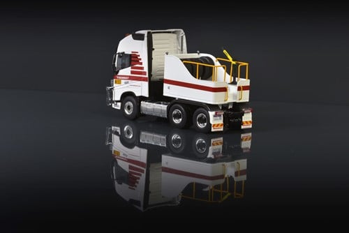 Mammoet Volvo FH16 Globetrotter XL with ballastbox-3