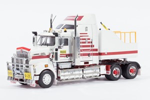 Mammoet Kenworth T909 6x4 + Ballast box Mammoet Global Support