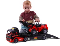 Mammoet Vrachtwagen Met Graafmachine