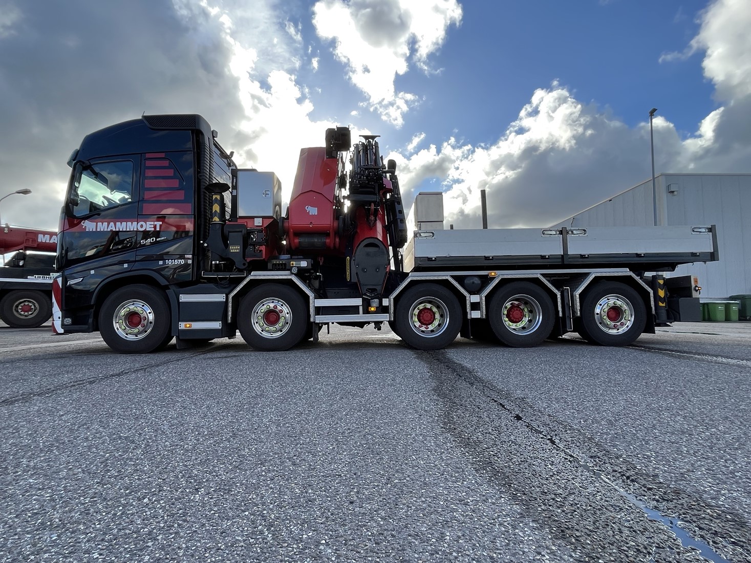 Mammoet Volvo Crane Truck