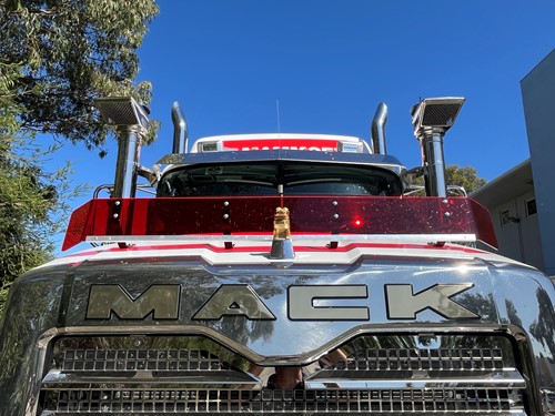 Mammoet Mack Titan 