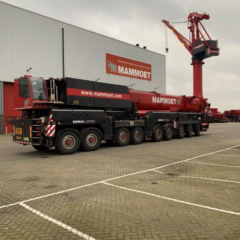 Mammoet Demag AC 700 Collector's Edition | Mammoet Store