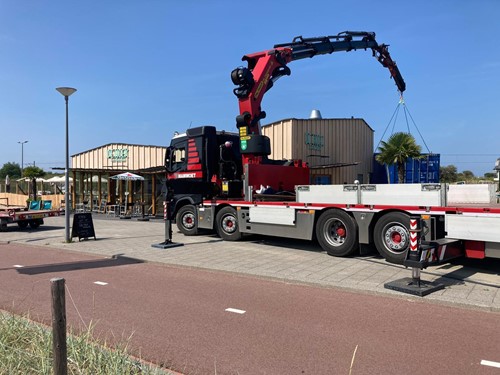 Mammoet Volvo FH05 + Palfinger load crane 